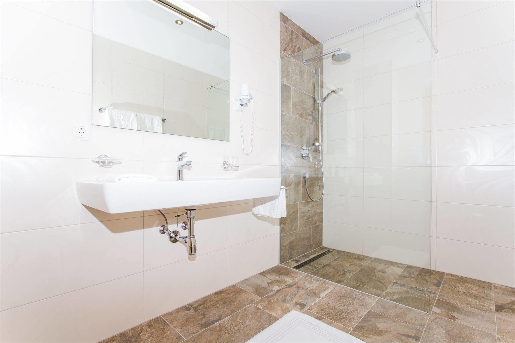 Huberhof Hotel 3*